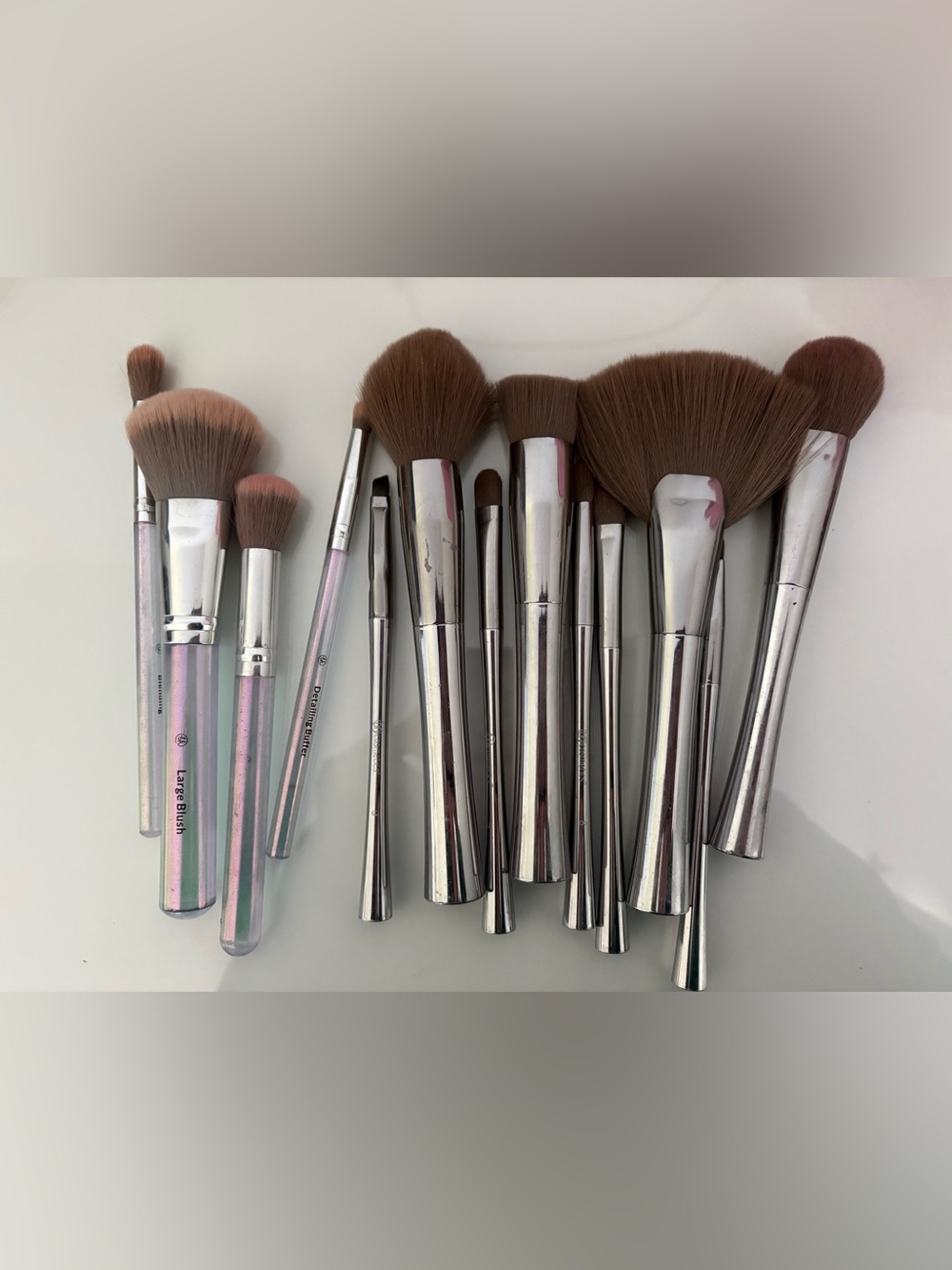 BUNDLE OF BH COSMETICS MAKEUP BRUSHES